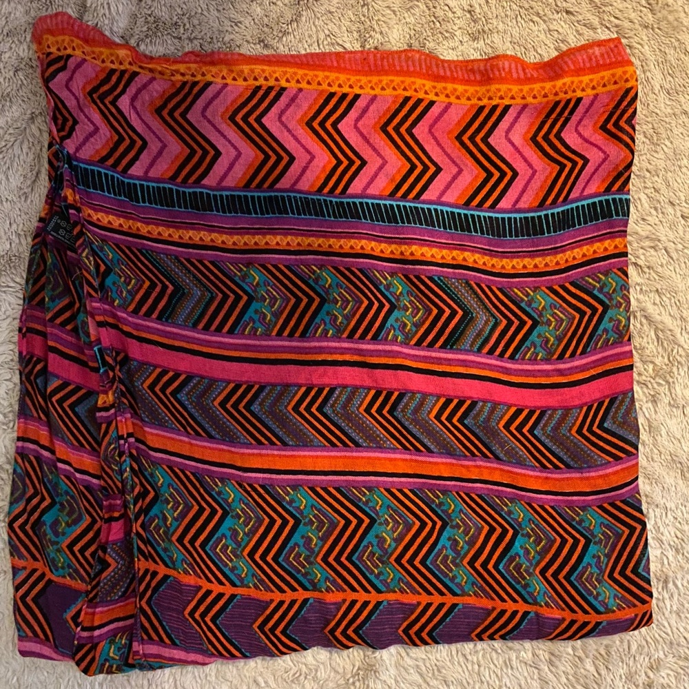 EUC Stella and dot blanket scarf